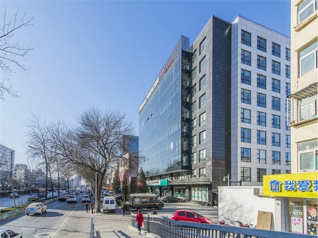 广州八角玻璃瓶商家